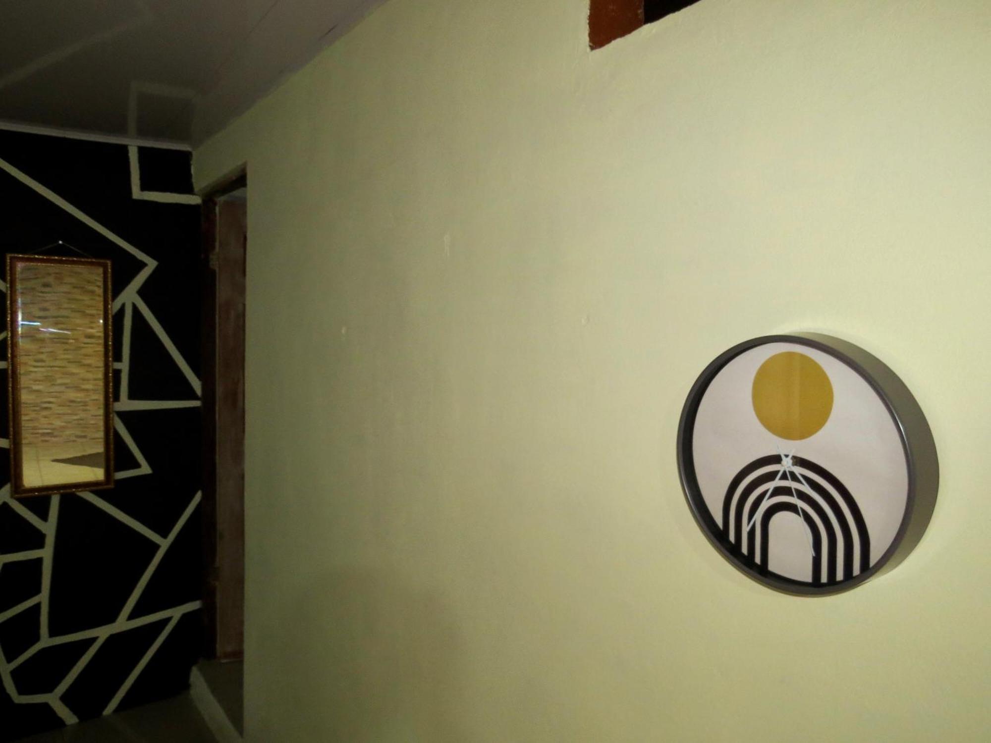 House La Rose Second Floor Apartment *